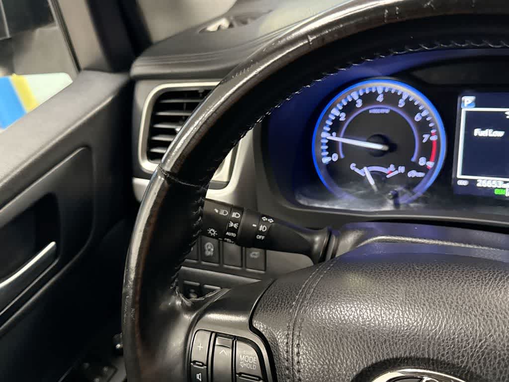 Thumbnail: 2019 Toyota Highlander - 29