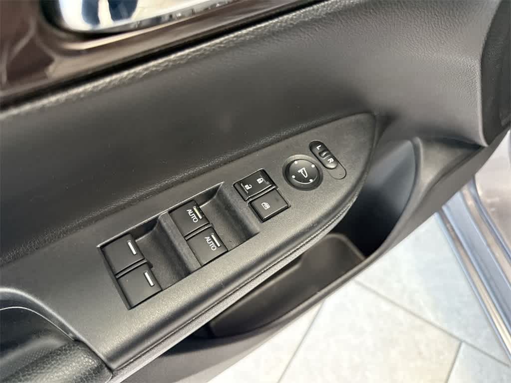 Thumbnail: 2017 Honda Accord - 17