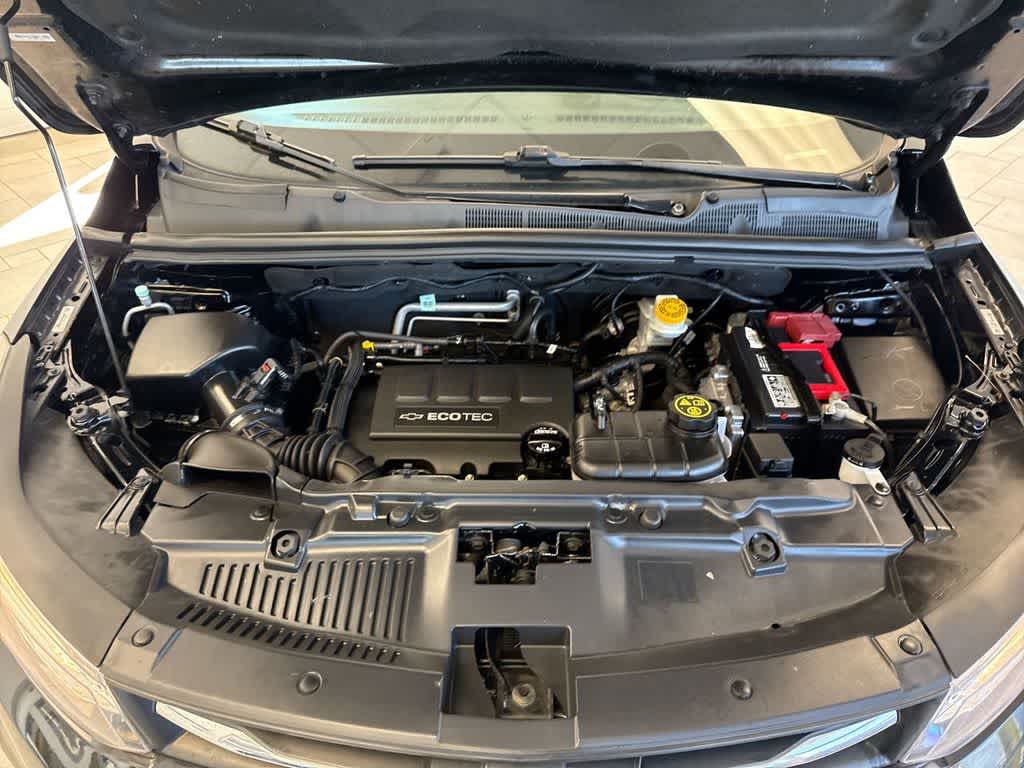 Thumbnail: 2018 Chevrolet Trax - 16