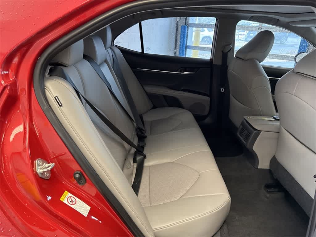 2019 Toyota Camry XSE 22