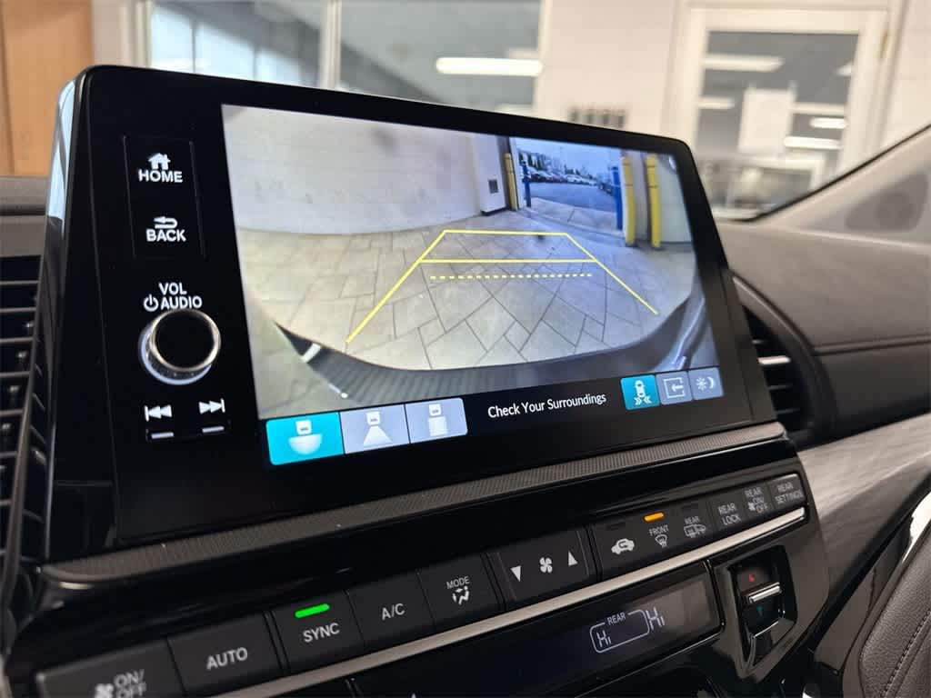 Thumbnail: 2025 Honda Odyssey - 32