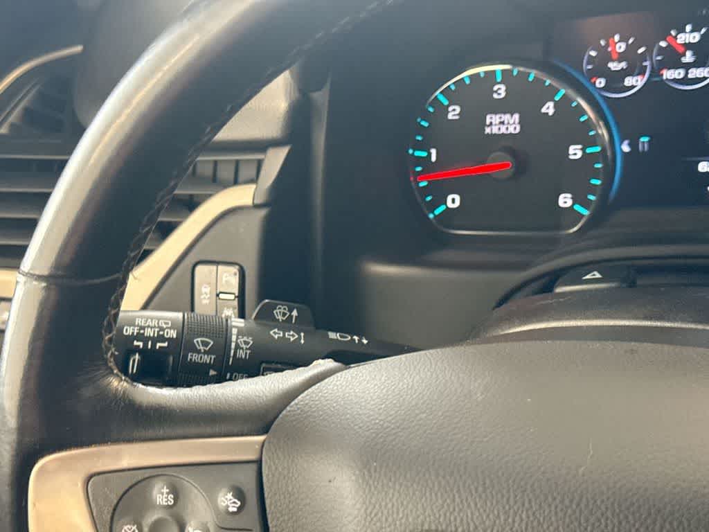 Thumbnail: 2017 GMC Yukon - 29