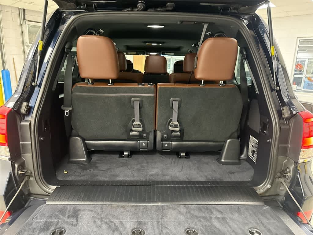 Thumbnail: 2016 Toyota Land Cruiser - 36