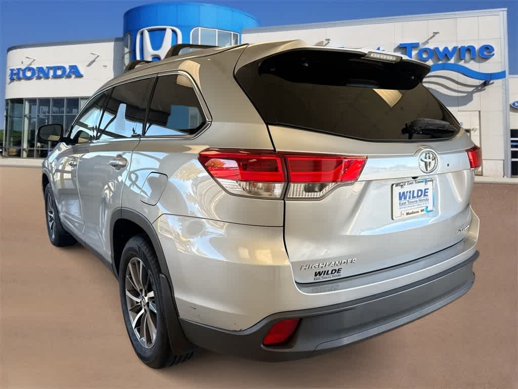 Thumbnail: 2019 Toyota Highlander - 6