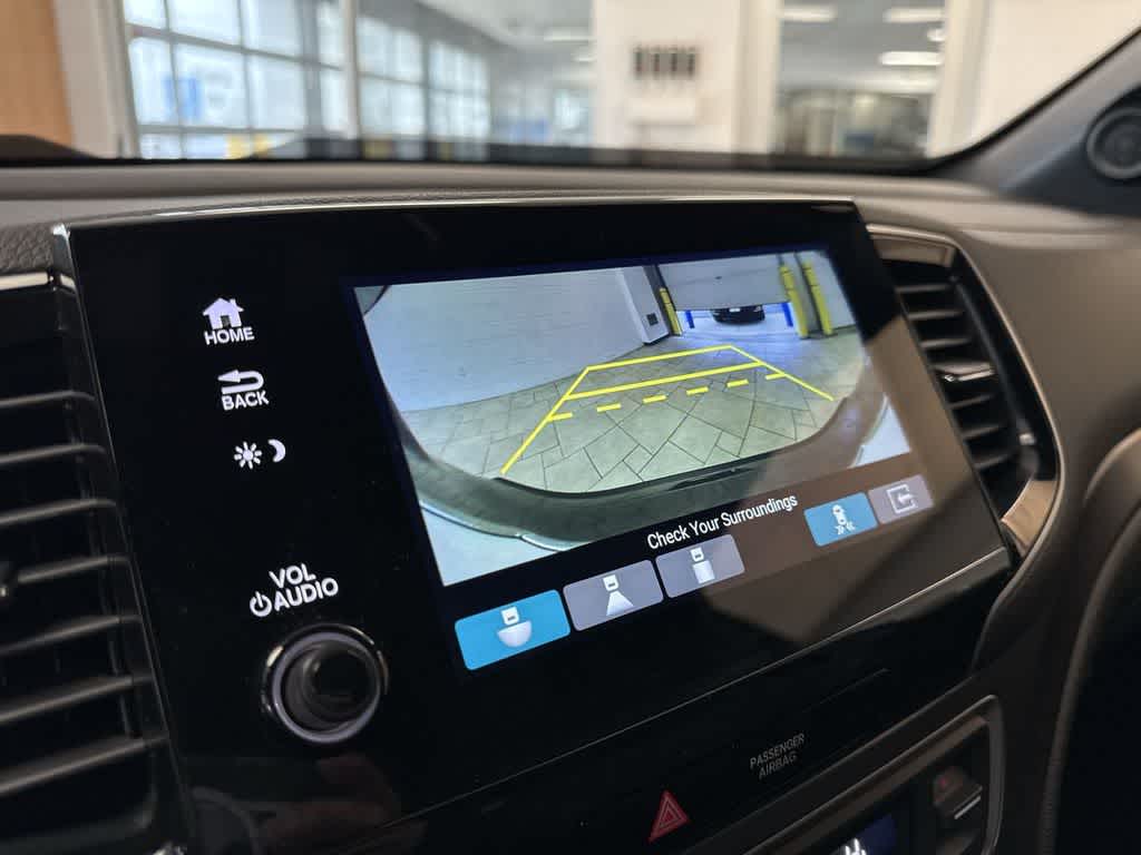 Thumbnail: 2023 Honda Passport - 32