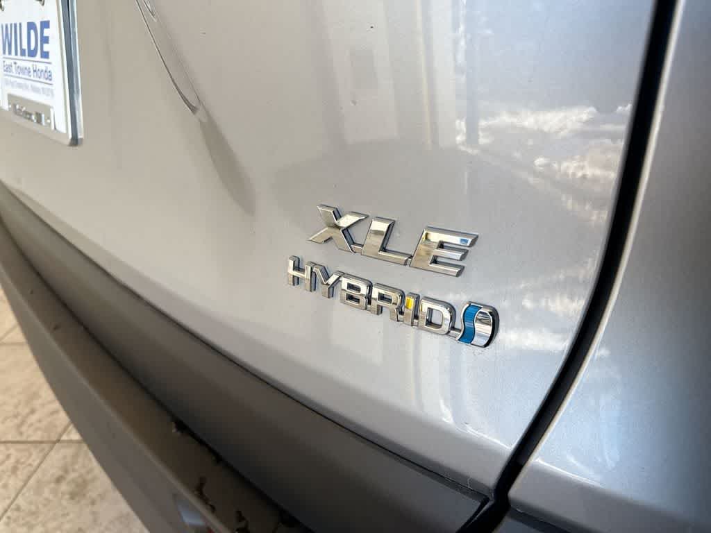 Thumbnail: 2023 Toyota RAV4 - 11