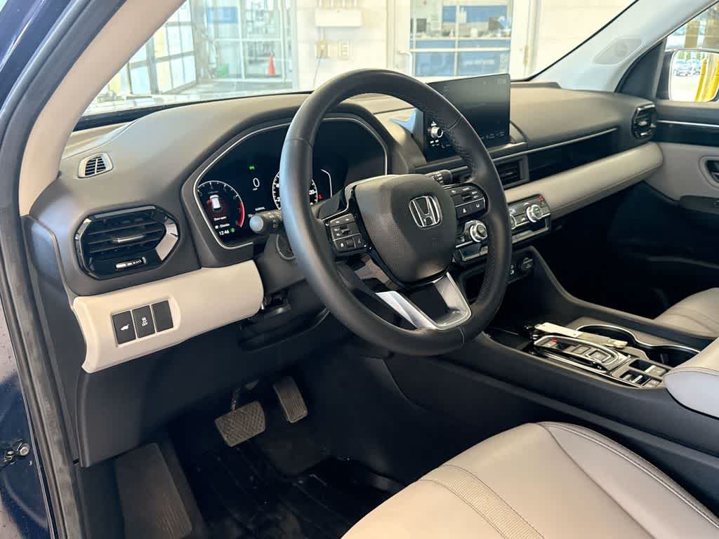 Thumbnail: 2025 Honda Pilot - 10