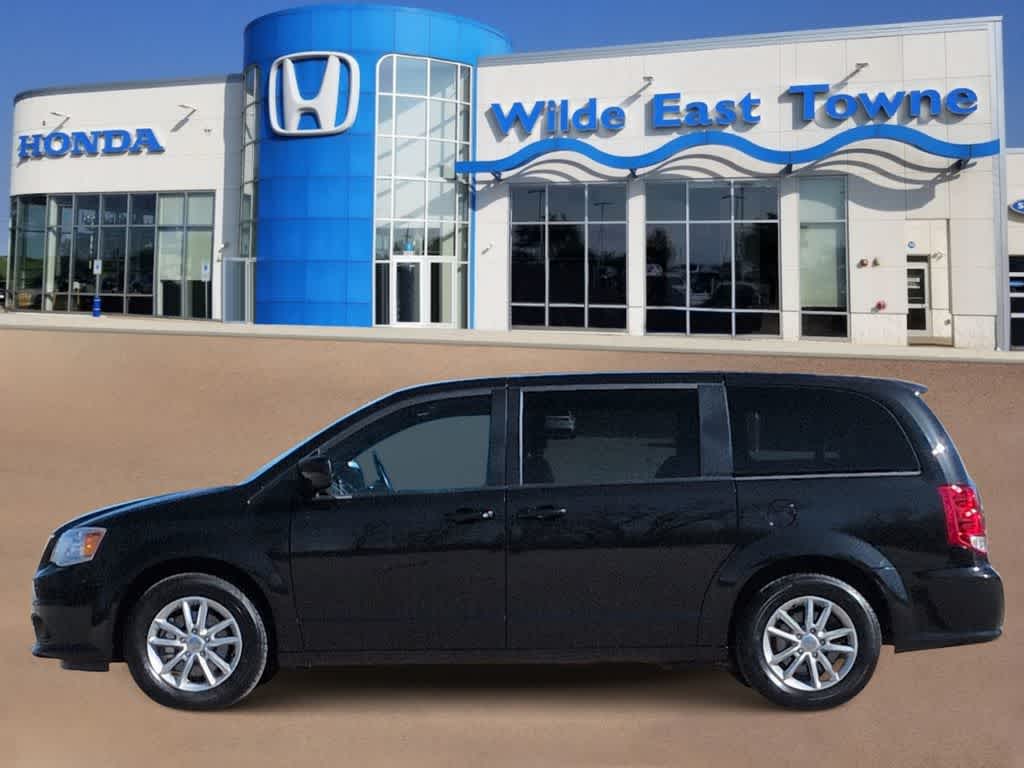Thumbnail: 2020 Dodge Grand Caravan - 4
