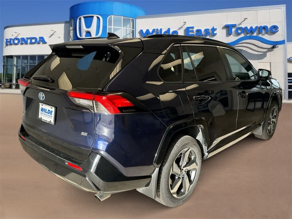 Thumbnail: 2021 Toyota RAV4 - 8