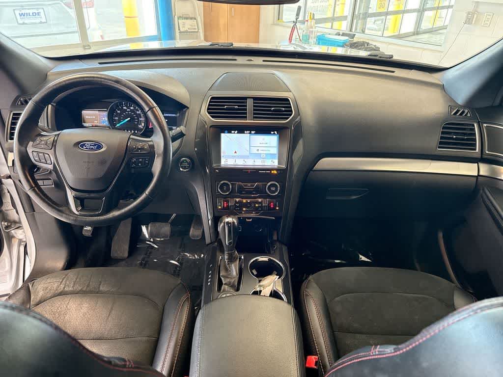 Thumbnail: 2019 Ford Explorer - 17