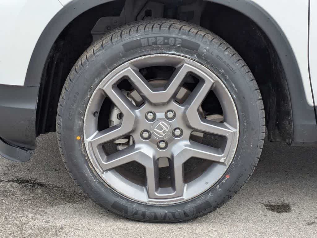 Thumbnail: 2023 Honda Passport - 14