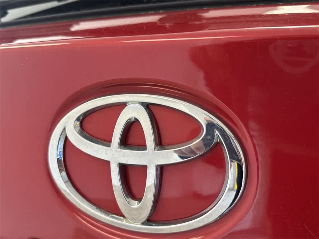 Thumbnail: 2013 Toyota Venza - 13