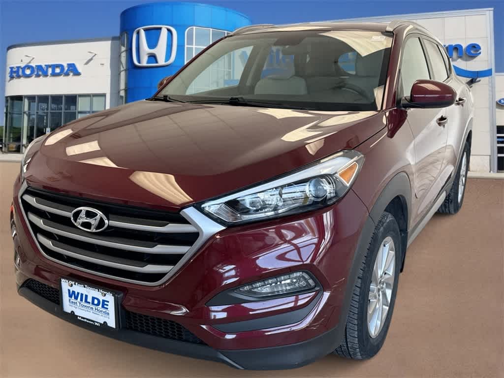 Thumbnail: 2017 Hyundai Tucson - 4