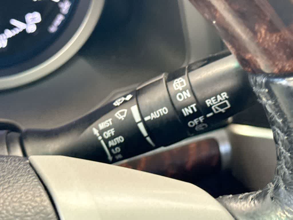 Thumbnail: 2015 Toyota Land Cruiser - 28