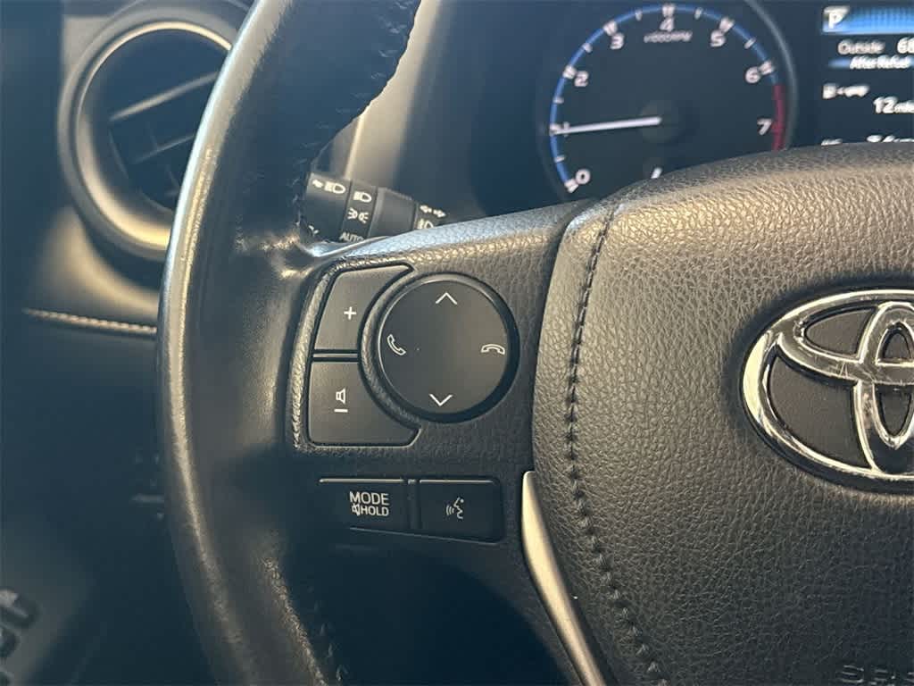 Thumbnail: 2017 Toyota RAV4 - 25