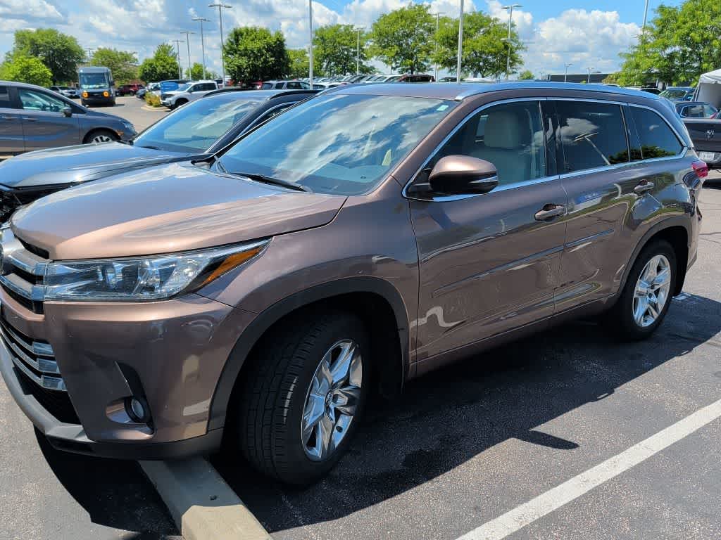 Thumbnail: 2018 Toyota Highlander - 1