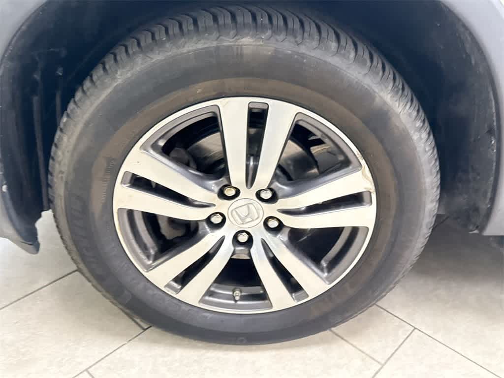 Thumbnail: 2016 Honda Pilot - 14