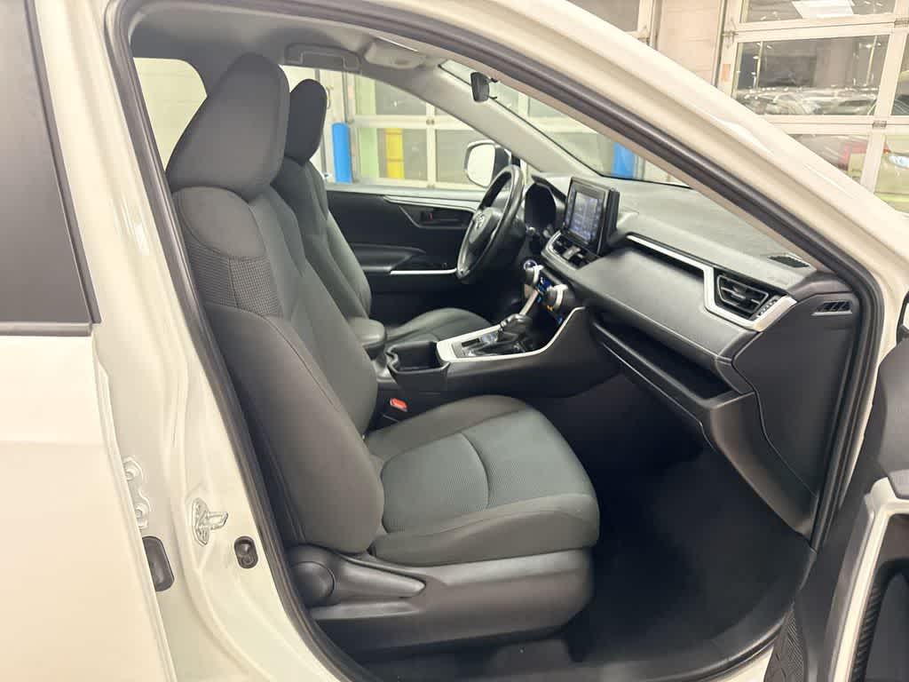 Thumbnail: 2022 Toyota RAV4 - 24