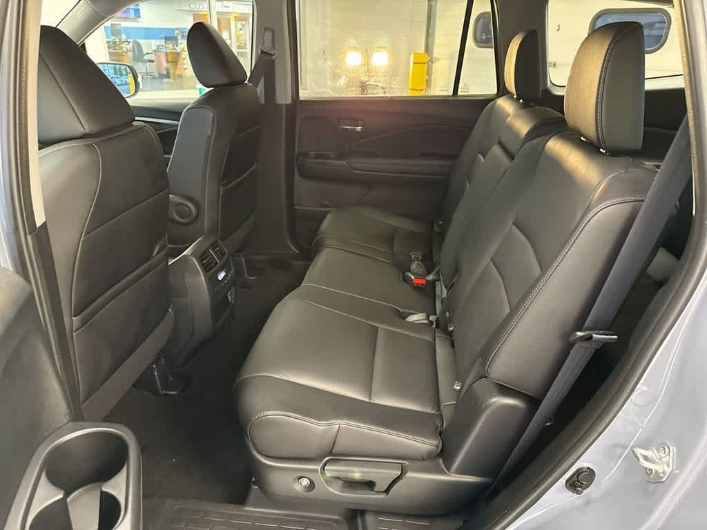 Thumbnail: 2022 Honda Pilot - 21