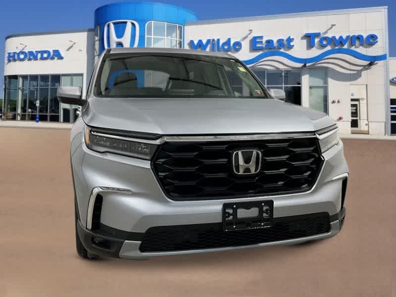 Thumbnail: 2025 Honda Pilot - 10