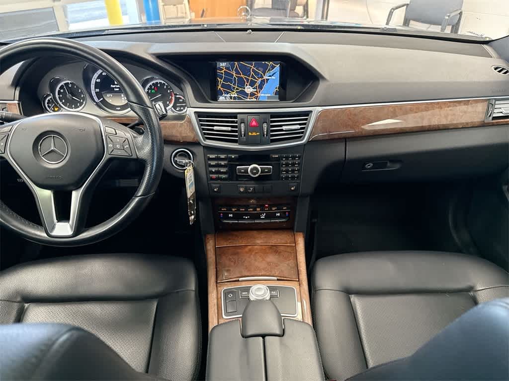 Thumbnail: 2012 Mercedes-Benz E-Class - 28