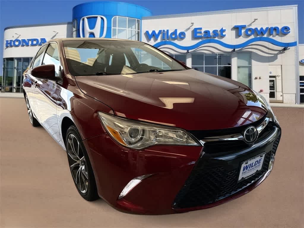 Thumbnail: 2015 Toyota Camry - 2