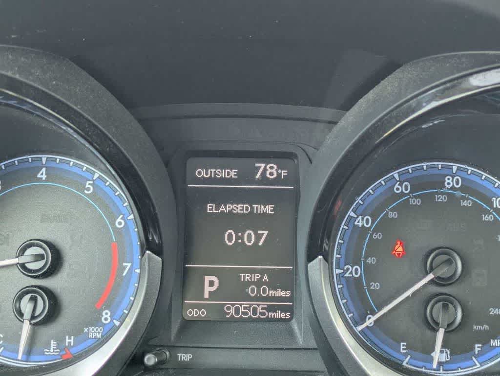 Thumbnail: 2015 Toyota Corolla - 27