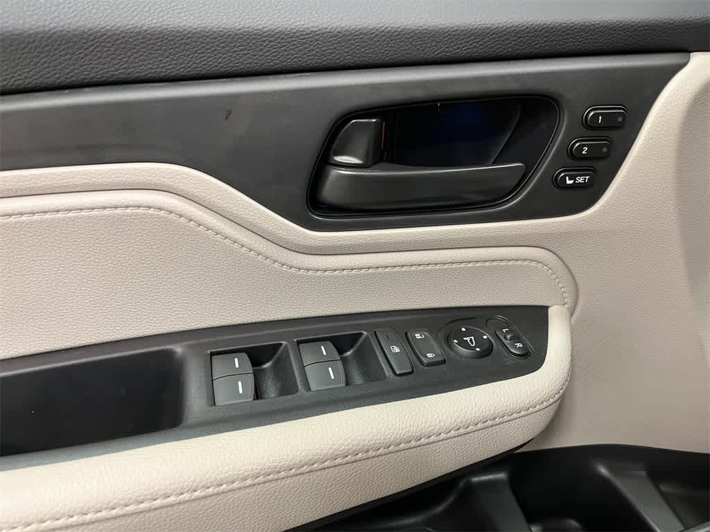 Thumbnail: 2026 Honda Odyssey - 10