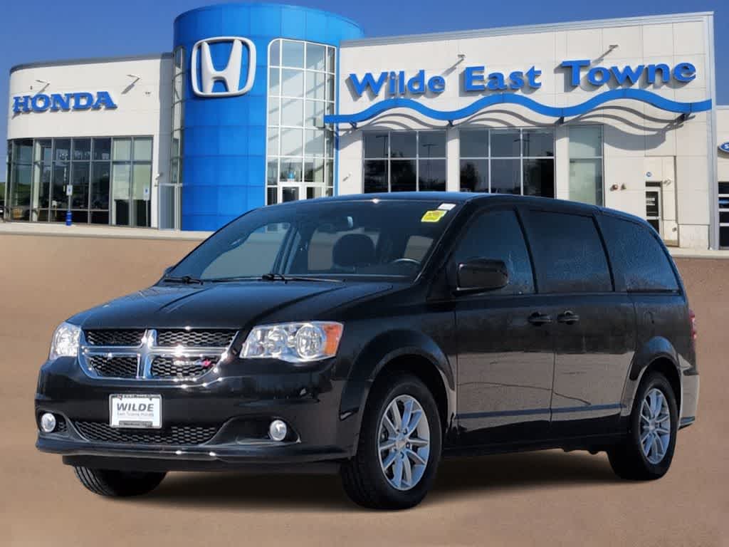 Thumbnail: 2020 Dodge Grand Caravan - 3