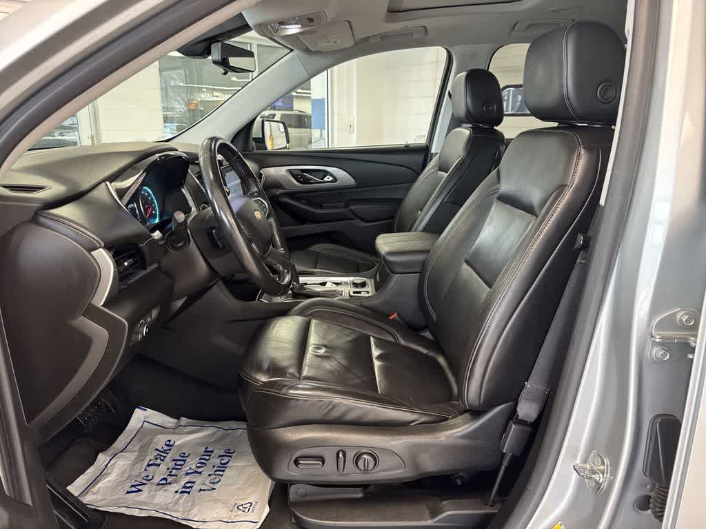 Thumbnail: 2018 Chevrolet Traverse - 17