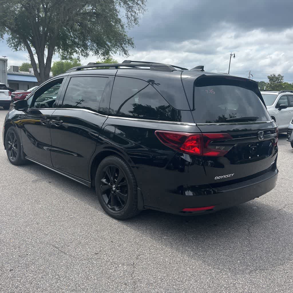 Thumbnail: 2023 Honda Odyssey - 4