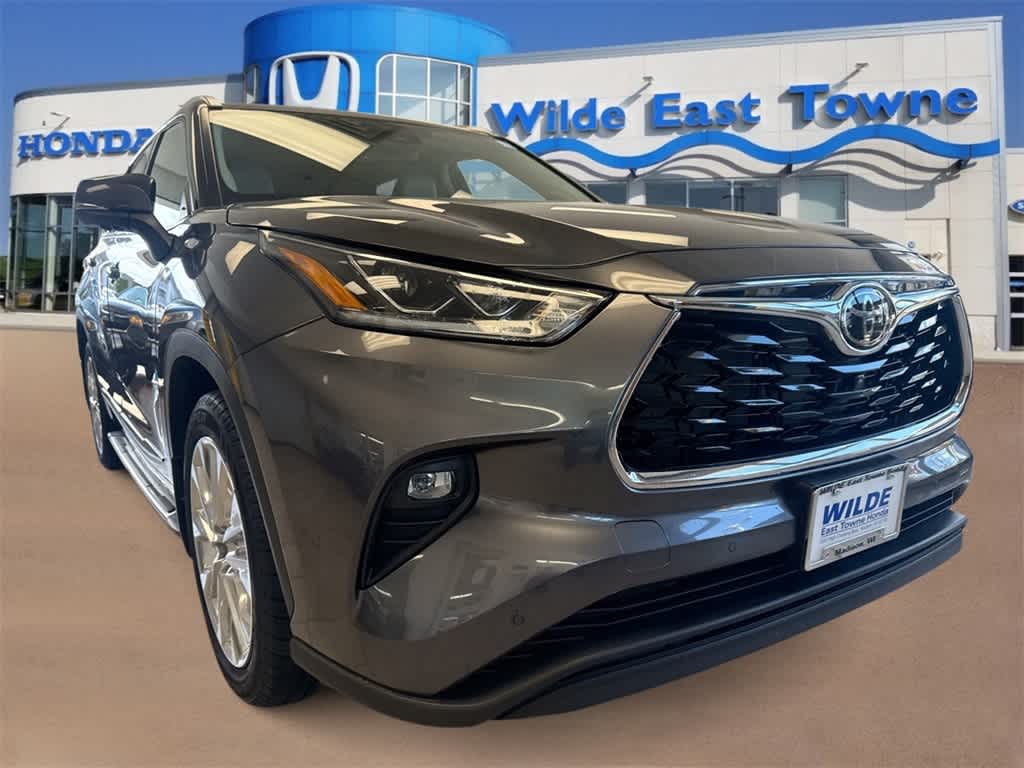 2023 Toyota Highlander Limited Platinum XLE XSE photo 2