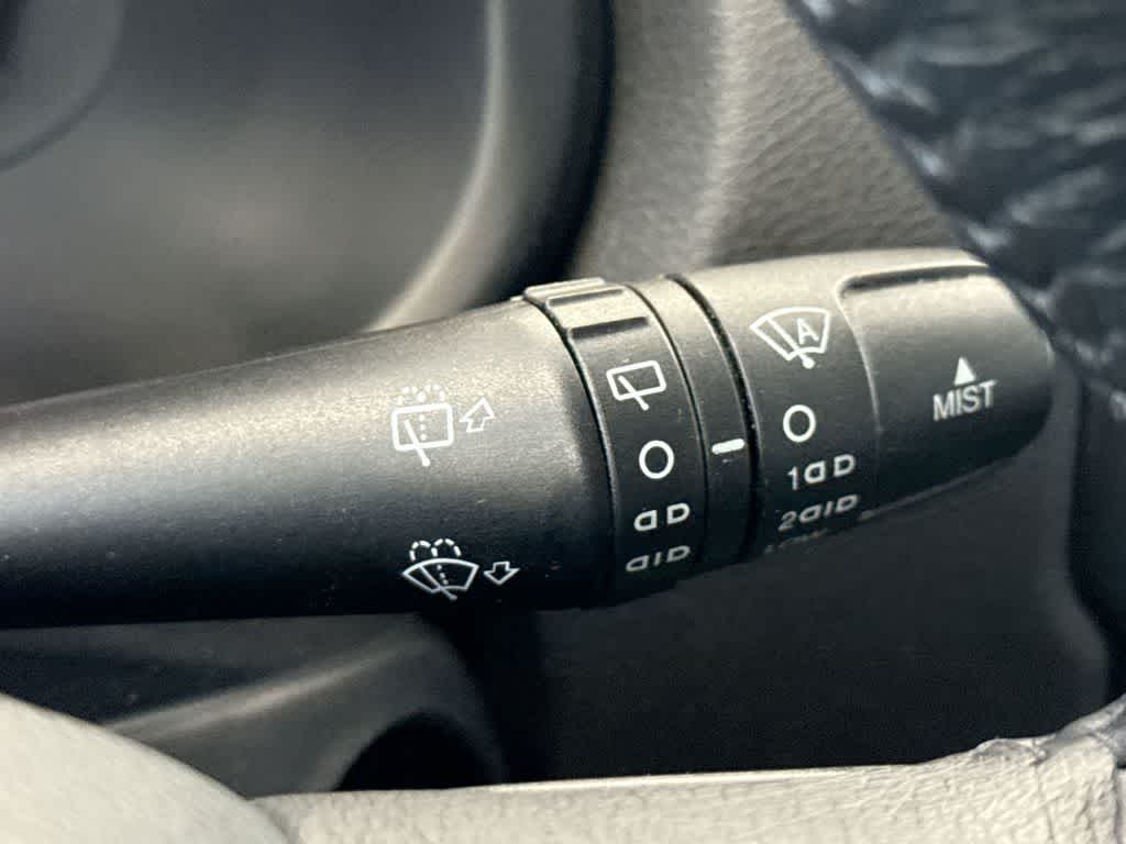 Thumbnail: 2016 Jeep Renegade - 26