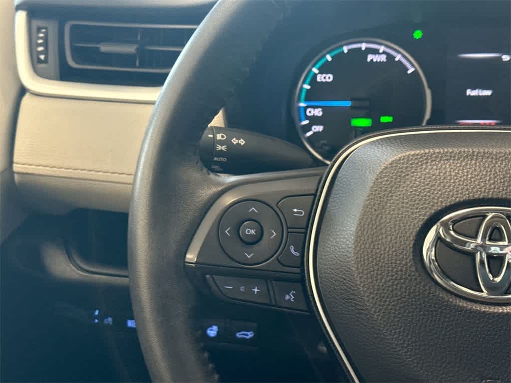 Thumbnail: 2022 Toyota RAV4 - 22