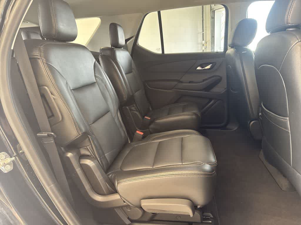 Thumbnail: 2018 Chevrolet Traverse - 20