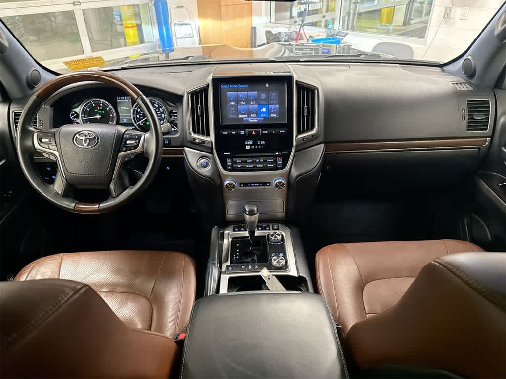 Thumbnail: 2016 Toyota Land Cruiser - 16