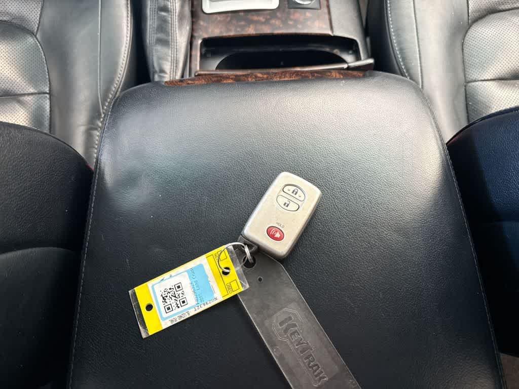 Thumbnail: 2015 Toyota Land Cruiser - 38