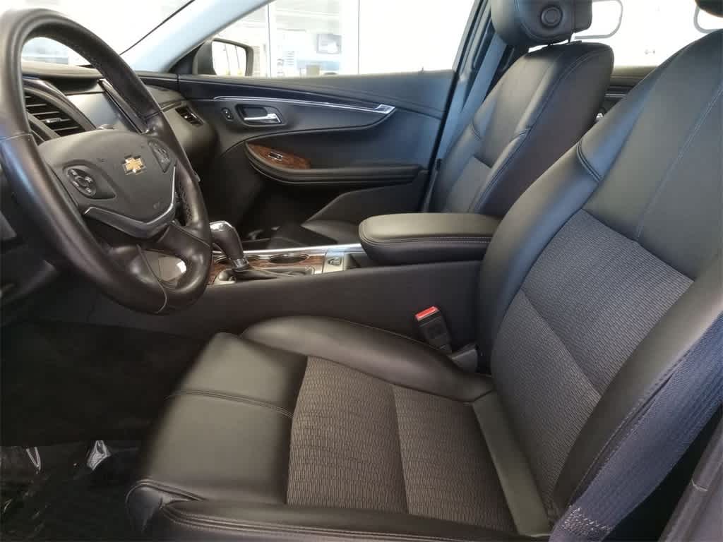 2014 Chevrolet Impala LT 23