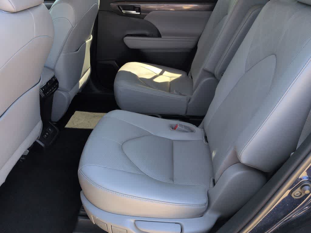 2020 Toyota Highlander Platinum - Photo 21