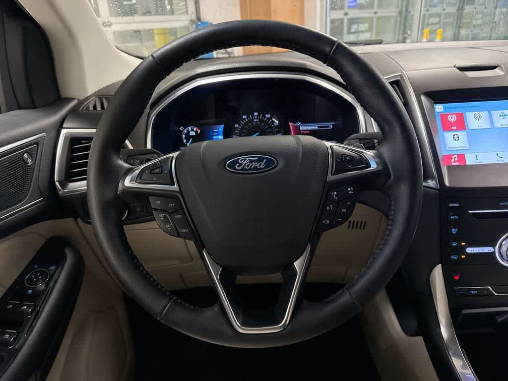 Thumbnail: 2019 Ford Edge - 25