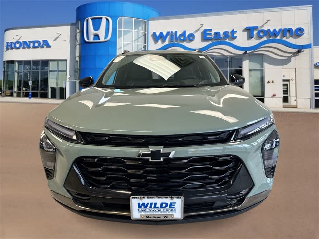 Thumbnail: 2024 Chevrolet Trax - 3