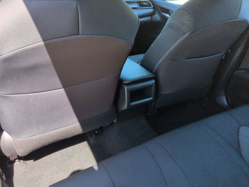 2021 Toyota Camry LE - Photo 19