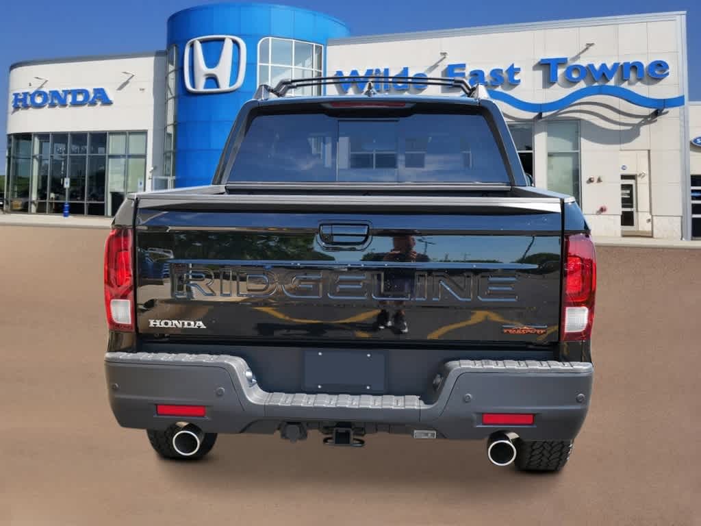 2025 Honda Ridgeline TrailSport photo 3