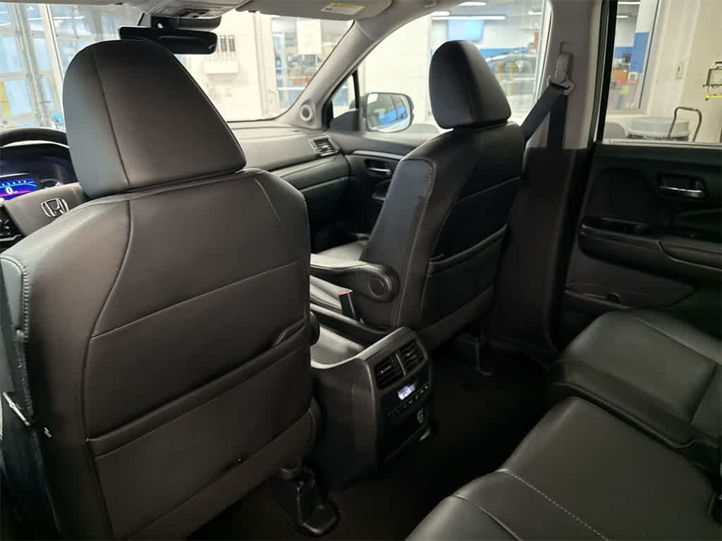 Thumbnail: 2022 Honda Pilot - 19