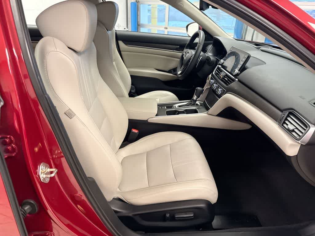 Thumbnail: 2018 Honda Accord - 26