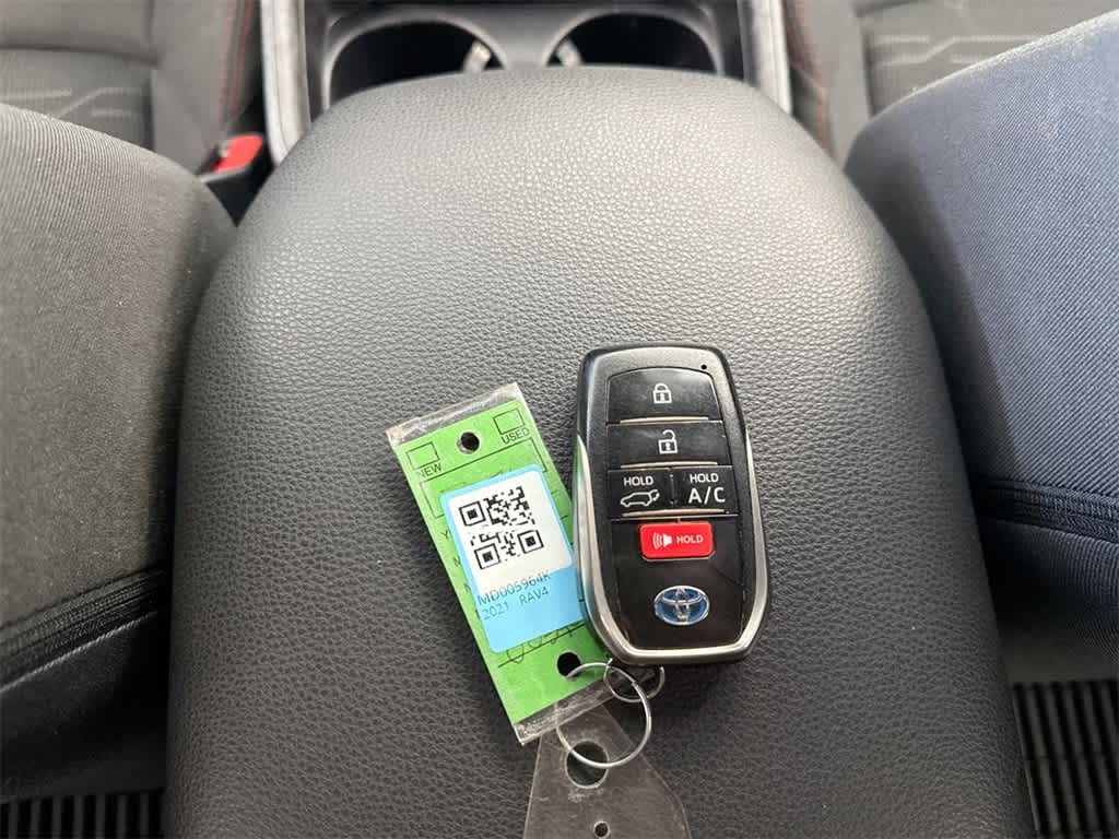 Thumbnail: 2021 Toyota RAV4 - 36