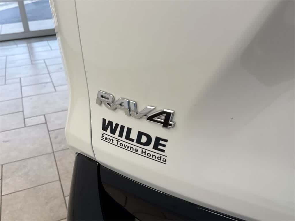 Thumbnail: 2022 Toyota RAV4 - 13