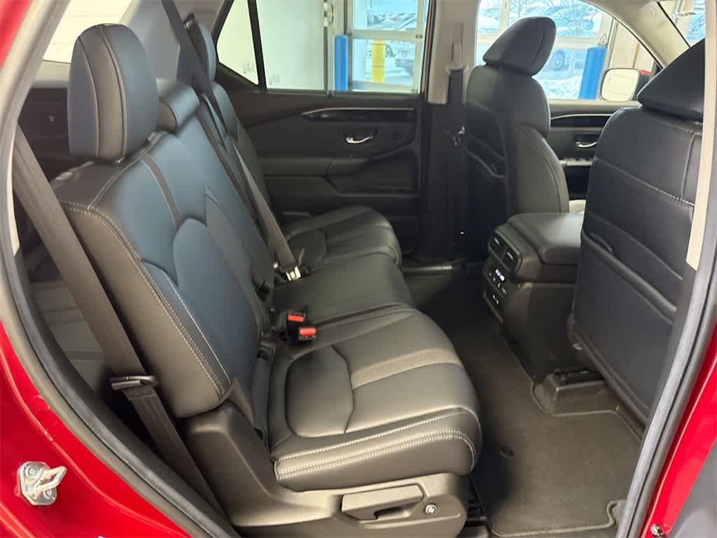 Thumbnail: 2025 Honda Pilot - 22