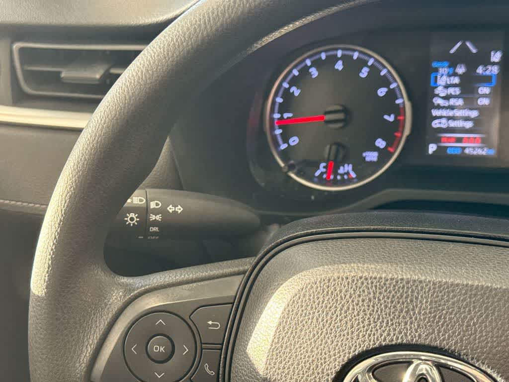 Thumbnail: 2020 Toyota RAV4 - 28