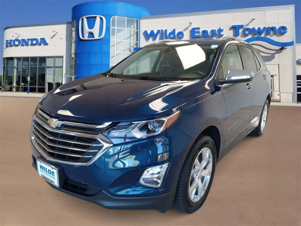 2020 Chevrolet Equinox Premier -
                Madison, WI